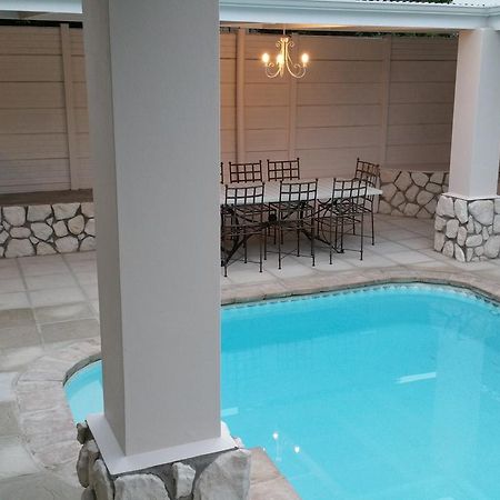 Bergview Guesthouse סוולנדאם מראה חיצוני תמונה