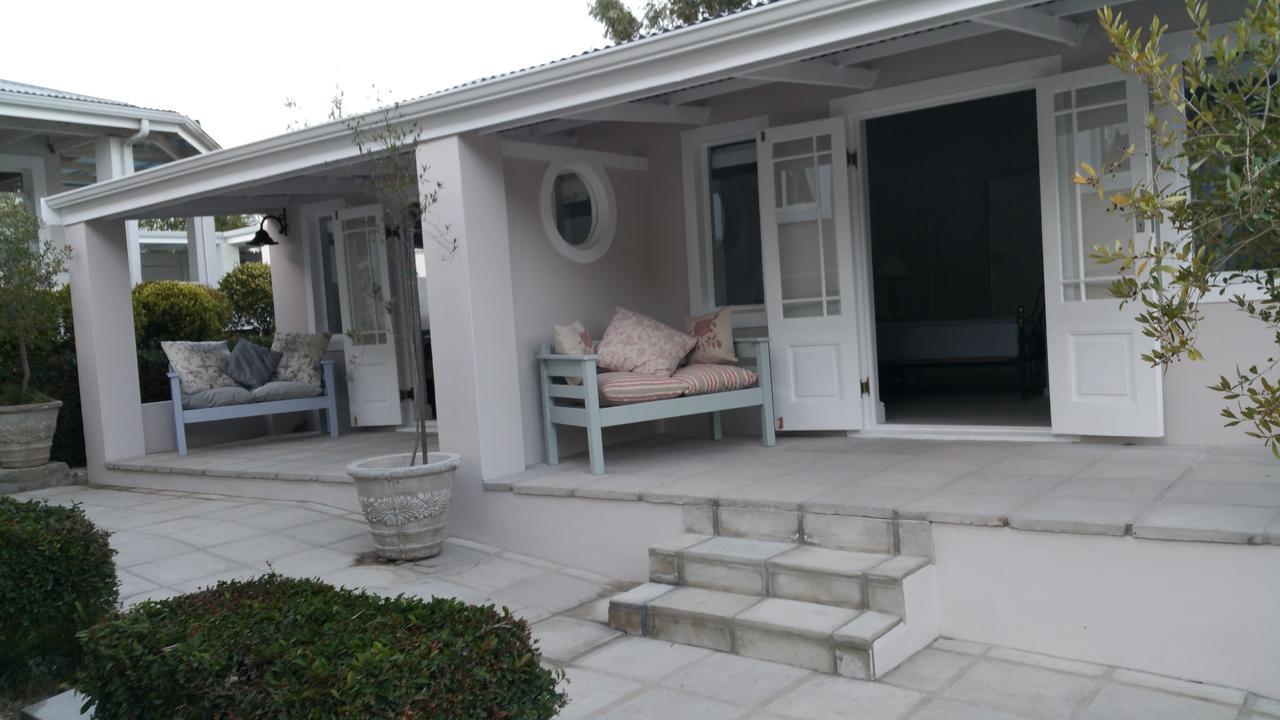 Bergview Guesthouse סוולנדאם מראה חיצוני תמונה